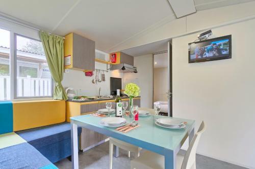 Superior Mobile Homes In Camping Kazela