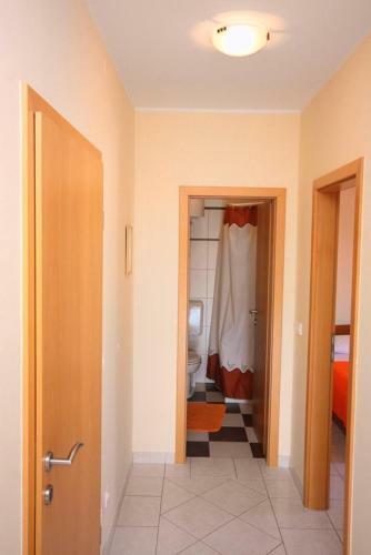 Apartments By The Sea Vinisce (trogir) - 5229