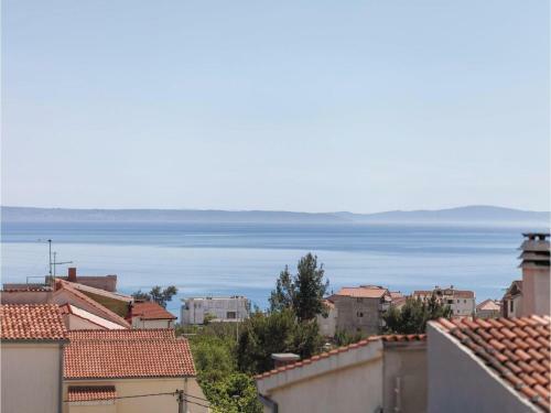 Three-bedroom Apartment Podstrana With Sea View 06