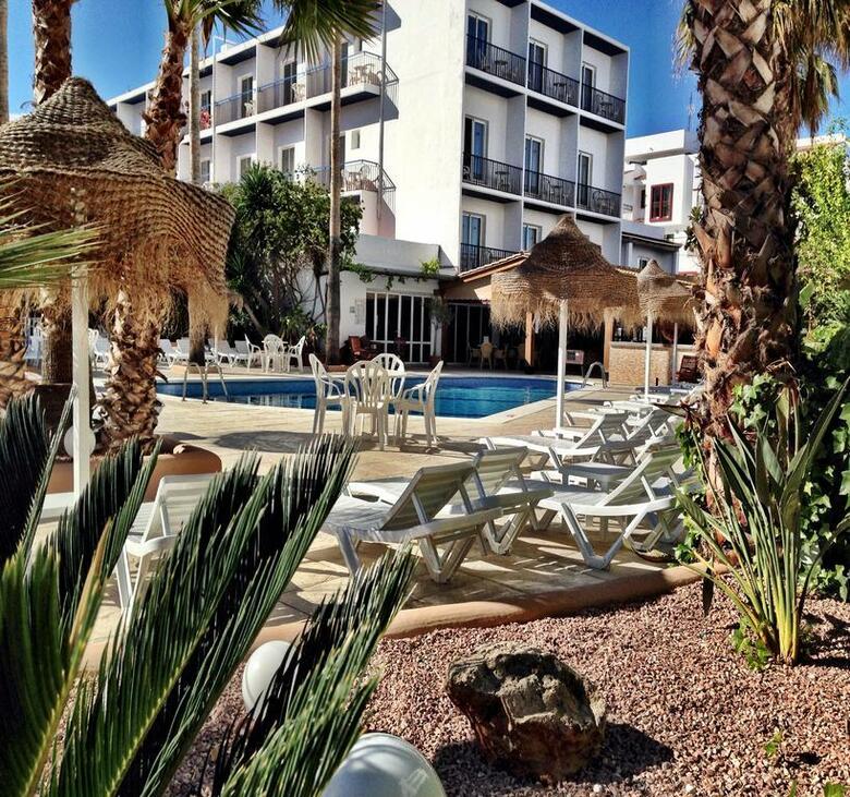 Hostal Mar Y Huerta