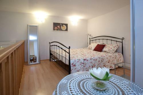 Kamenita Apartment