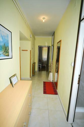 Apartments And Rooms Lago Rupa