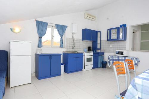 Apartment Podstrana 10356a
