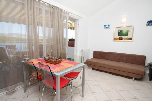 Apartments By The Sea Jelsa (hvar) - 5723