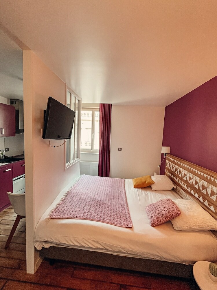 Garden Hotel