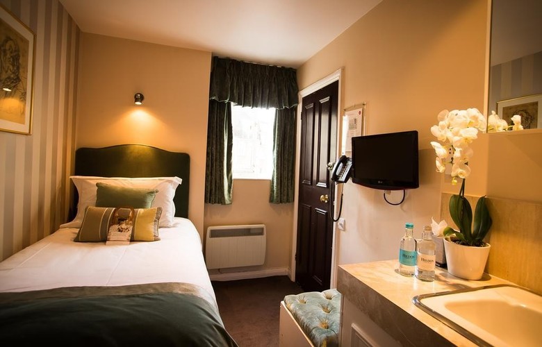 Hotel Roof Garden Rooms