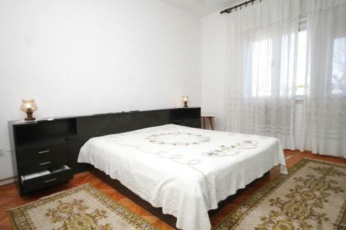 Apartment Ugljan 8404a