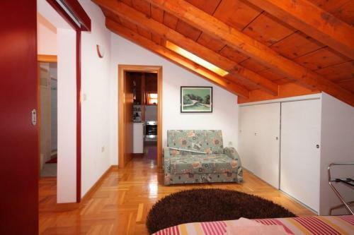 Apartment Icici 7793b
