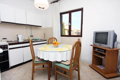 Apartments With A Parking Space Rogoznica - 4800