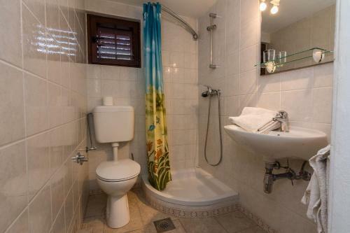 Hostal Apartments And Rooms Marina Bok