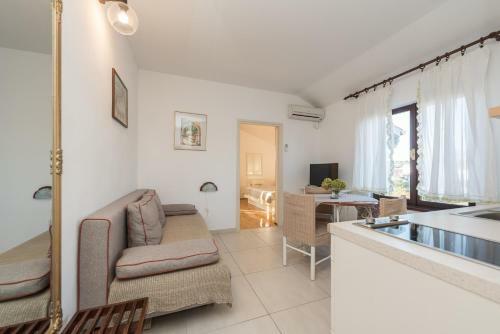 Hostal Apartments And Rooms Marina Bok