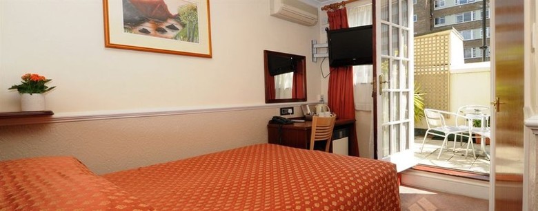 Rhodes Hotel