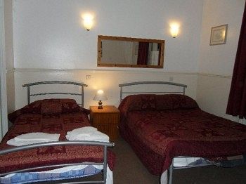 Sani House Hotel