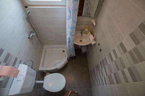 Apartment In Supetarska Draga 16063