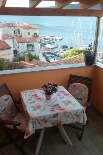 Apartments By The Sea Valun (cres) - 8086