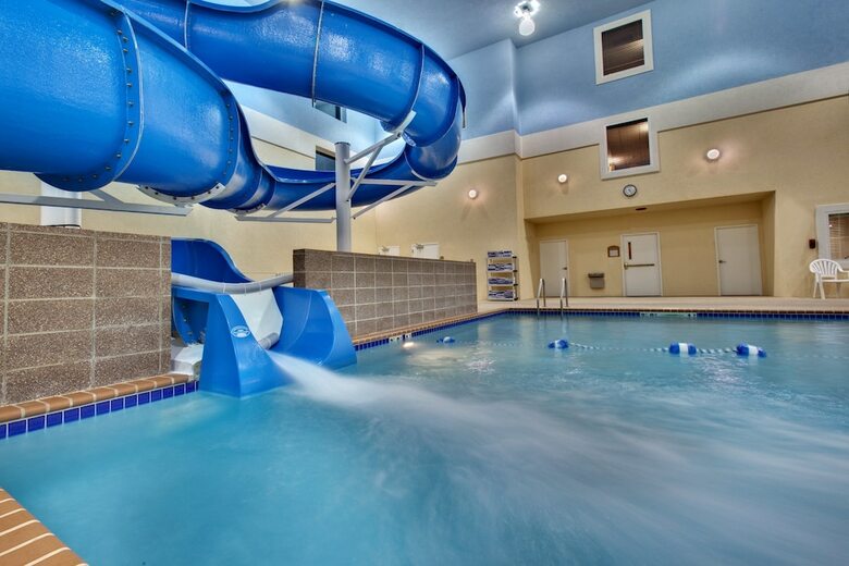 Holiday Inn Express Hotel & Suites Brookings