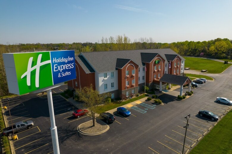 Holiday Inn Express Hotel & Suites Bedford
