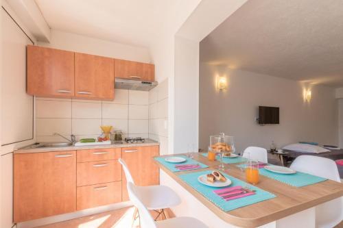 Studio Apartment Tomi 1