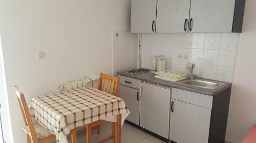 Apartment Bajuti