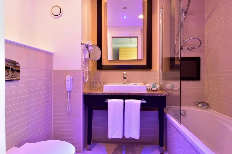 Pestana Chelsea Bridge Hotel & Spa