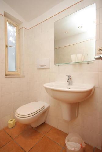 Apartments With A Parking Space Rabac (labin) - 7220
