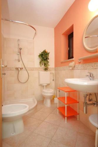 Apartments By The Sea Umag - 7029