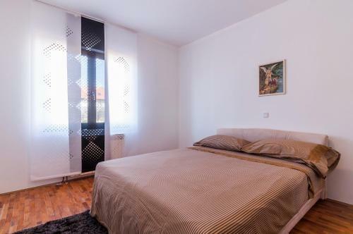 Apartments An?elo