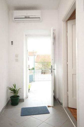 Apartments By The Sea Pasman - 8511