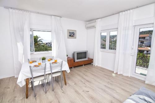 Hostal Apartament Skoko