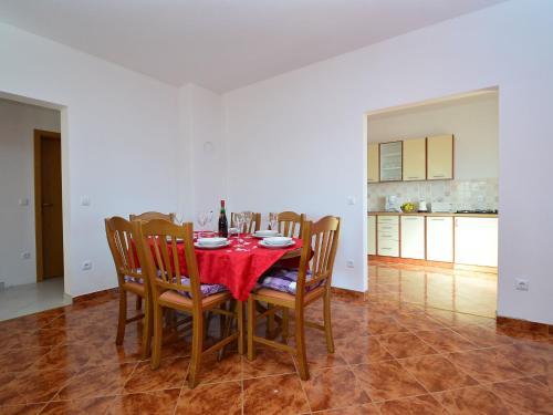 Apartamento Holiday Home Villa Nina