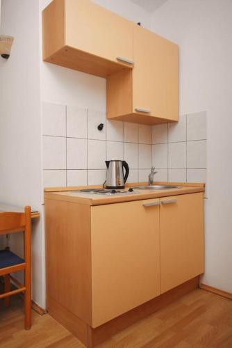 Apartments With A Parking Space Orebic (peljesac) - 10194