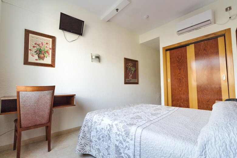 N.ch Hotel