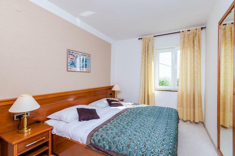 Apartments Nicol