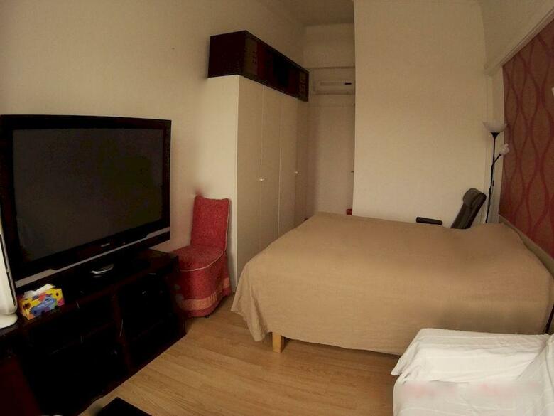 Residencia Europa Centerpoint Guesthouse