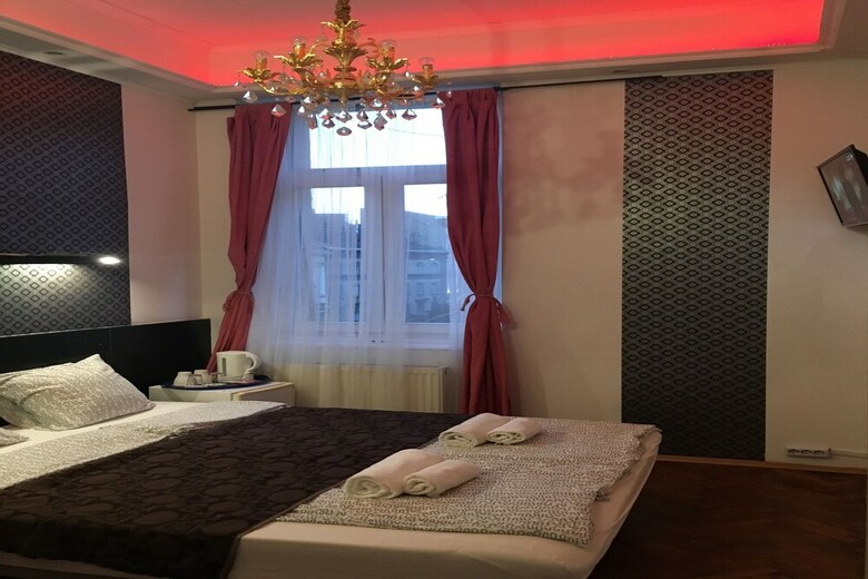 Residencia Europa Centerpoint Guesthouse