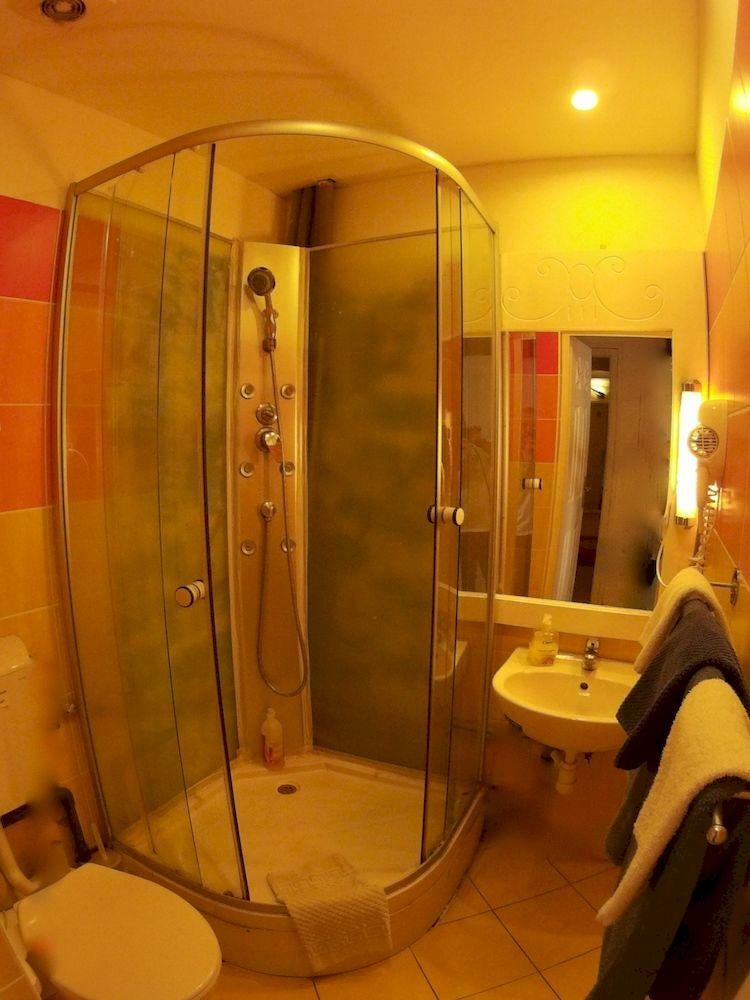 Residencia Europa Centerpoint Guesthouse