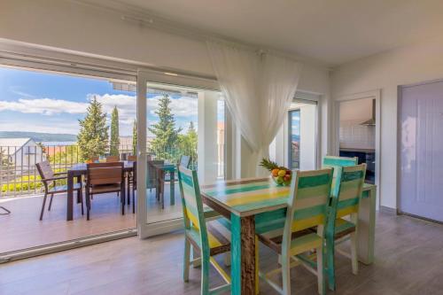 Two-bedroom Apartment In Dramalj XV