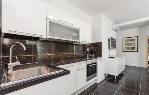 Holiday Home Kampor I