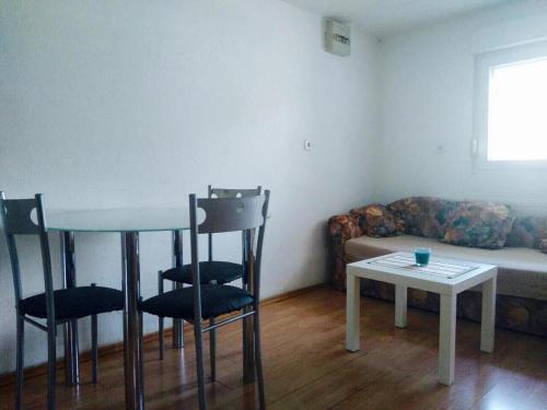 Apartments With A Parking Space Razanac (zadar) - 11429