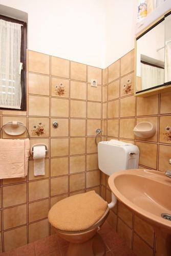 Apartments By The Sea Barbat (rab) - 4977