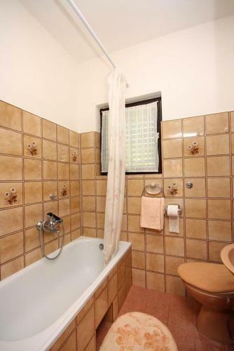 Apartments By The Sea Barbat (rab) - 4977