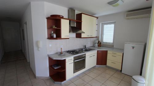Apartment In Malinska/insel Krk 12989