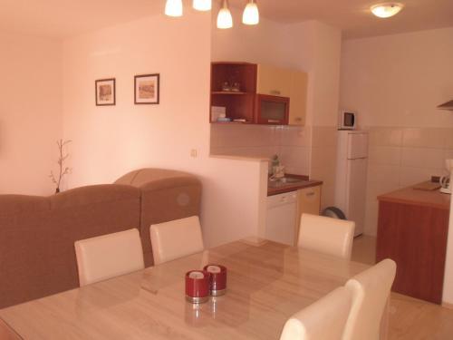 Apartments Robi