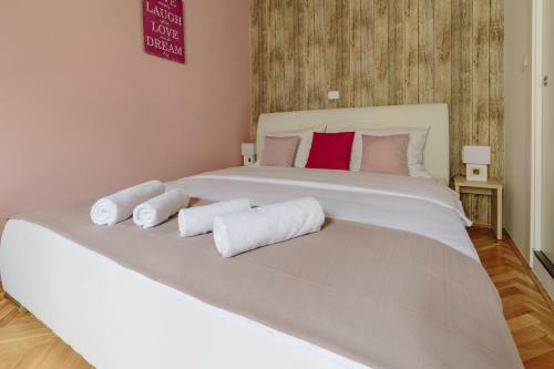 Hostal Piranika