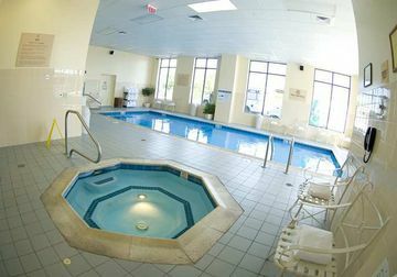 Hotel Embassy Suites Boston Logan Airport
