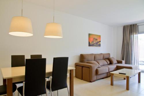 Rentalmar Paradise Family Apartment
