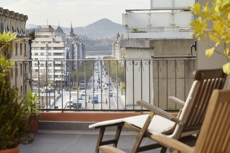 Gaindegi Apartment By Feelfree Rentals