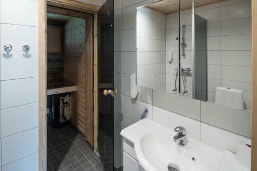 Lapland Hotels Luostotunturi & Amethyst Spa