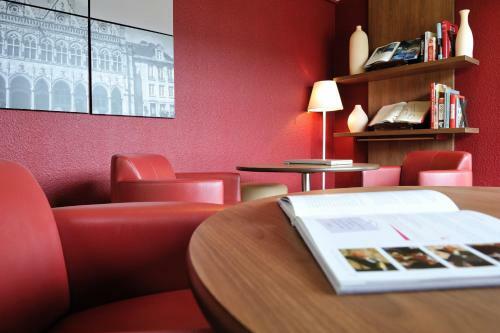 Hotel Campanile Mont�limar Les Tourrettes