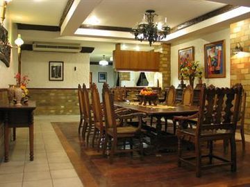 Hotel Crown Regency Residence (de Lujo)